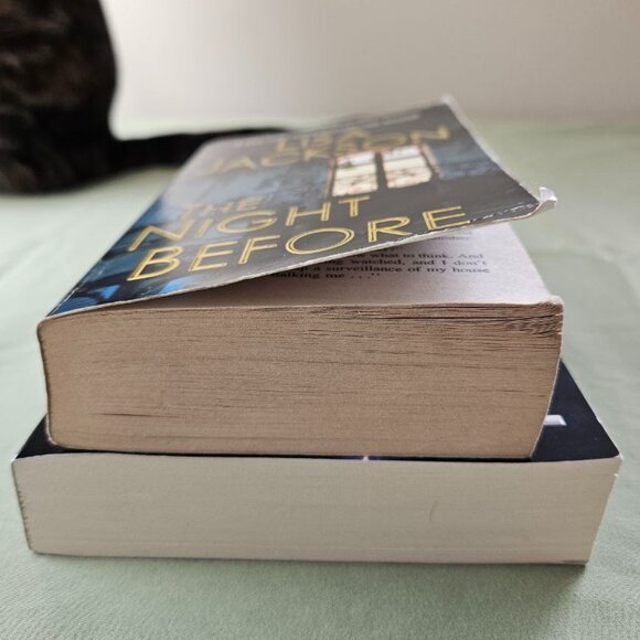 2 Book Bundle:‎ Sandra Brown - Out of Nowhere & Lisa Jackson - The Night Before - Picture 6 of 10